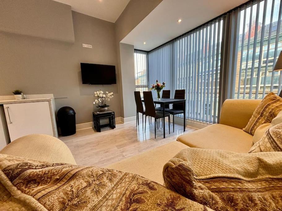 Teds Apartments-Town Centre-Apt2 Blackpool Ngoại thất bức ảnh